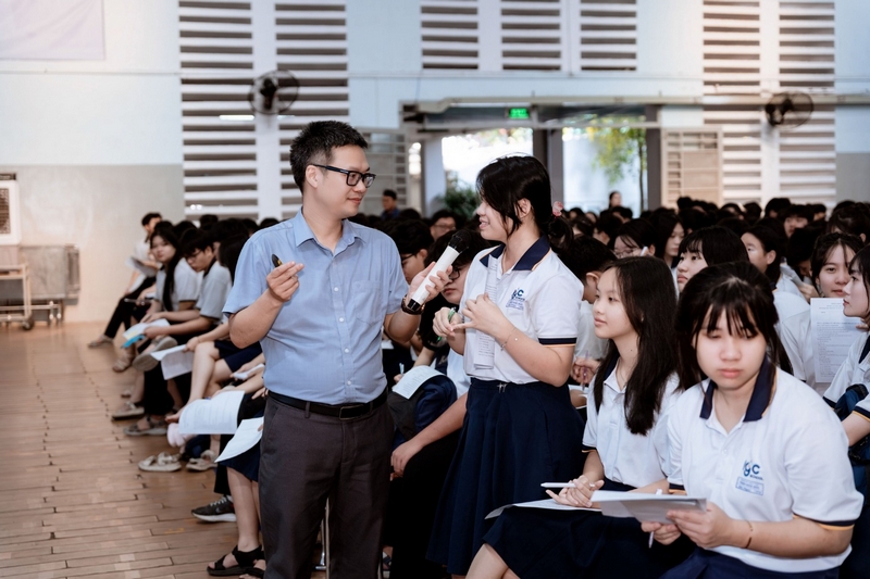 VNUF2 đồng hành cùng học sinh Trường TH-THCS-THPT Trịnh Hoài Đức trên hành trình định hướng tương lai