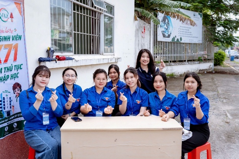 Tiếp sức đến trường 2026: Đồng hành cùng Tân sinh viên K71    